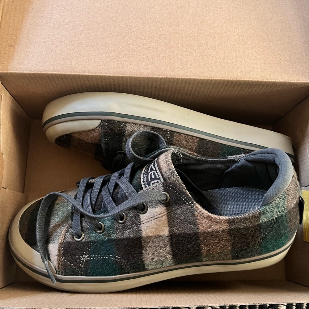 Plaid KEEN Elsa III Sneakers. New In Box. Brown Plaid/Climbing Ivy.